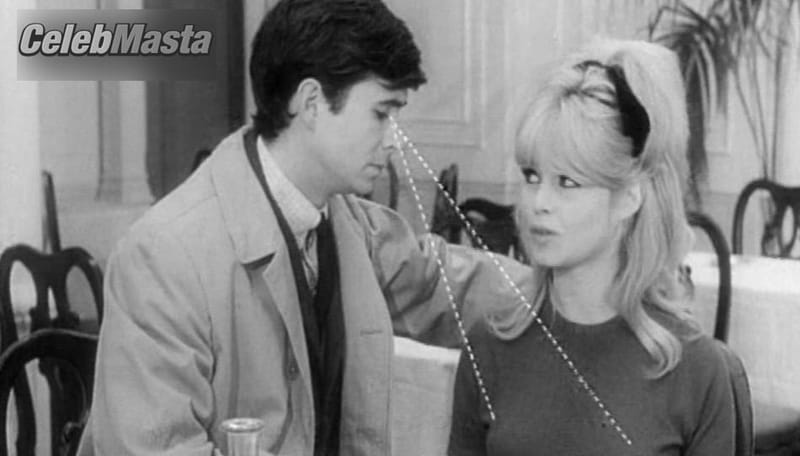 Brigitte Bardot Photo Gallery from Une Ravissante Idiote photo 3