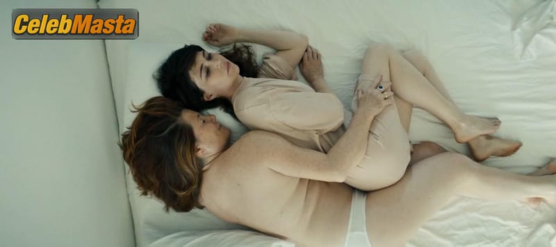 Photo Gallery: Carice Van Houten in Instinct photo 2