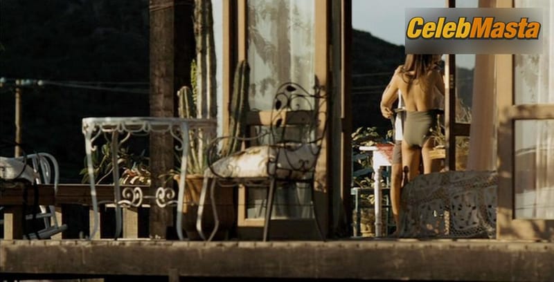 Camilla Belle Photo Gallery from Adrift photo 2