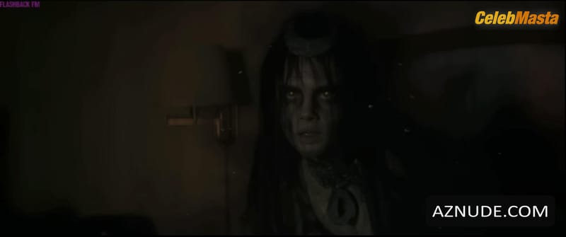 Cara Delevingne Photo Gallery from Suicide Squad photo 2