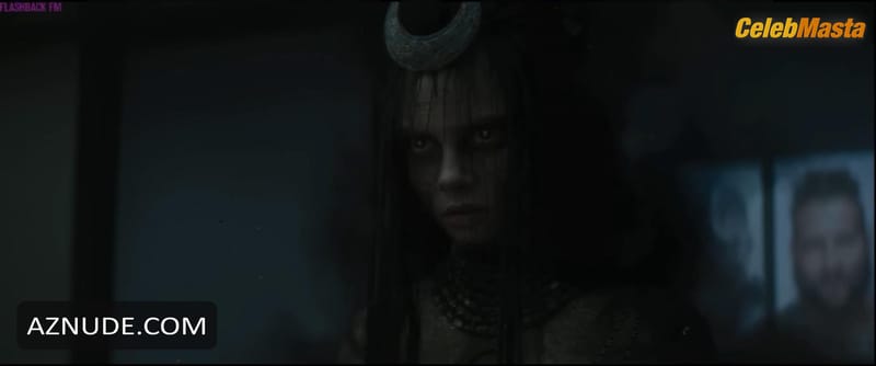Cara Delevingne Photo Gallery from Suicide Squad photo 4