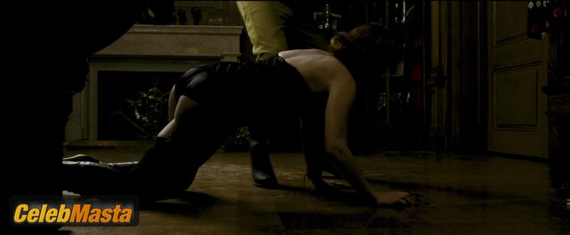 Carla Gugino Photo Collection from Watchmen photo 3