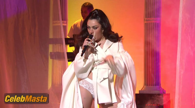 Charli XCX Photo Gallery from Saturday Night Live photo 1