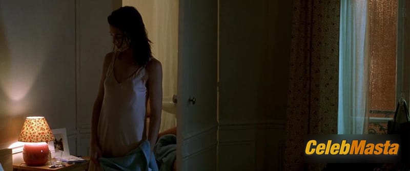 Charlotte Gainsbourg Photo Collection from Happily Ever After photo 2