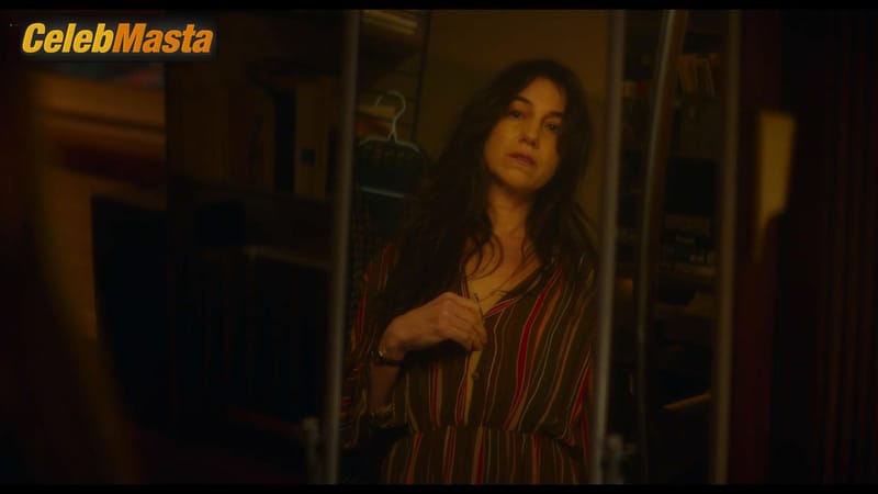 Charlotte Gainsbourg Photo Collection from The Passengers Of The Night photo 1