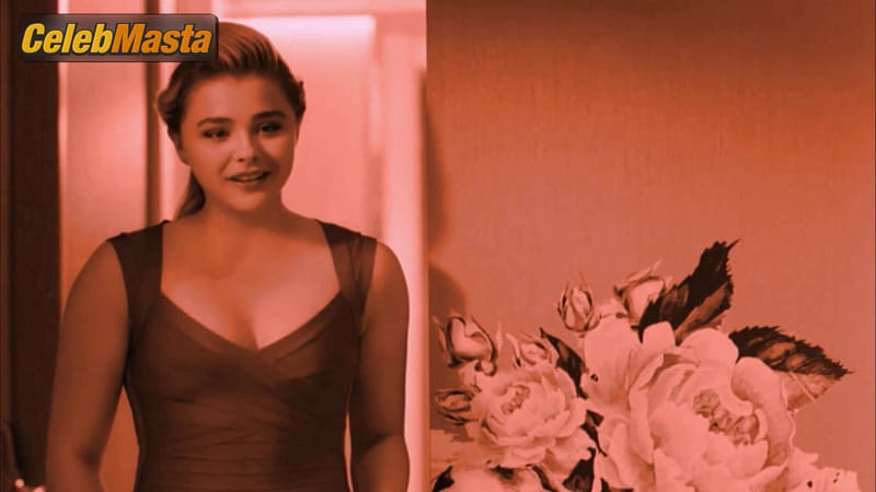 Chloe Grace Moretz Photos from I Love You, Daddy photo 3