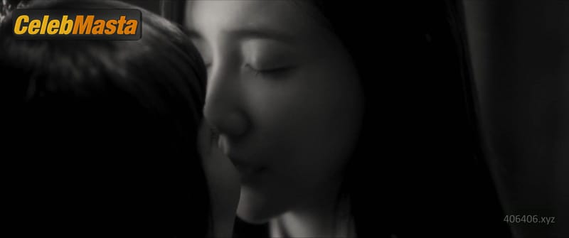 Cho Yeo-jeong Photo Set from The Hidden Face photo 1