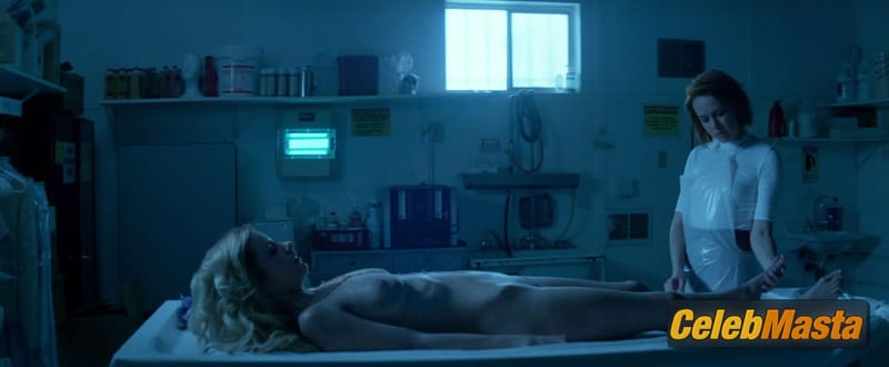 Photo Gallery: Cody Renee Cameron in The Neon Demon photo 1