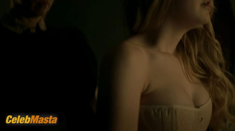 Dakota Fanning Photos from The Alienist photo 4