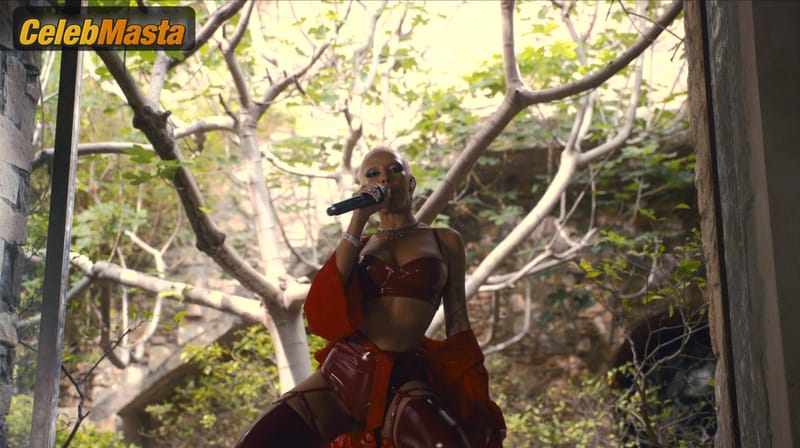 Doja Cat Scene Photos Gallery from Victoria’s Secret The Tour ’23 photo 2