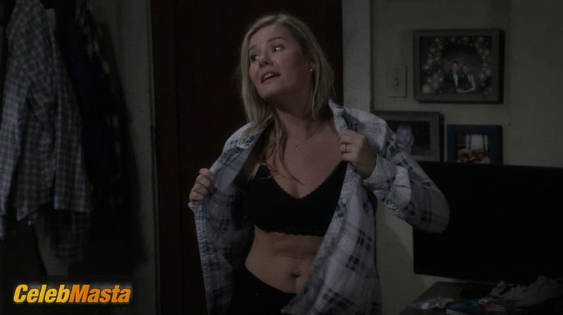 Elisha Cuthbert Photo Gallery from The Ranch photo 1