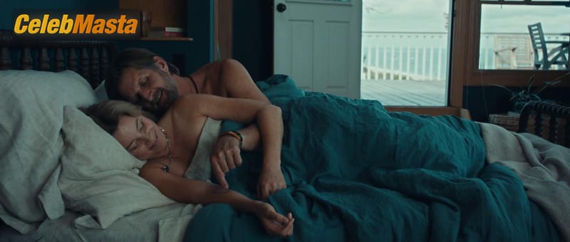 Elizabeth Banks Photo Collection from The Better Sister photo 2