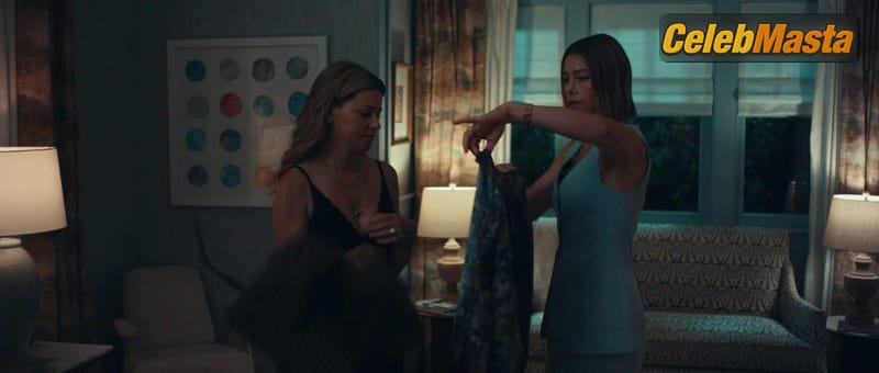 Elizabeth Banks Photo Collection from The Better Sister photo 4