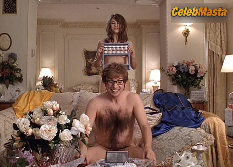Photo Gallery: Elizabeth Hurley in Austin Powers International Man Of Mystery photo 4