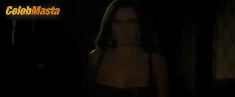 Elizabeth Hurley Photo Gallery from Viktor photo 4