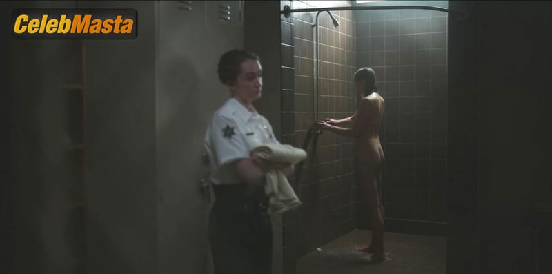 Elizabeth Olsen Scene Photos Gallery from Love & Death photo 1