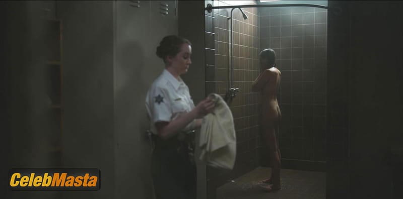 Elizabeth Olsen Scene Photos Gallery from Love & Death photo 3