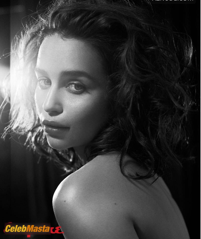 Emilia Clarke Photo Set from Esquire photo 2
