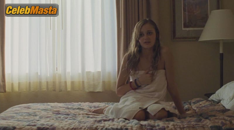 Ella Purnell Photos from Wildlike photo 3