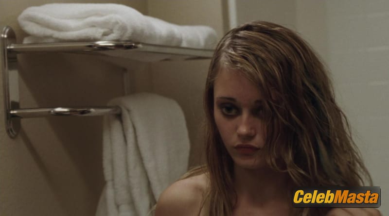 Ella Purnell Photos from Wildlike photo 4