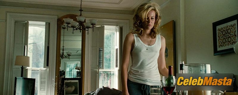 Elizabeth Banks Photo Set from Man On A Ledge photo 3