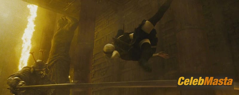 Emily Browning Scene Photos Gallery from Sucker Punch photo 2