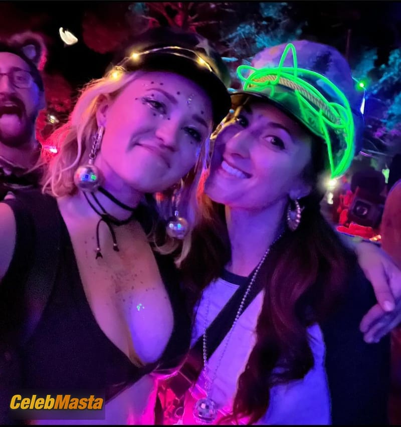 Emily Osment Pics: At Lightning In A Bottle Festival photo 1