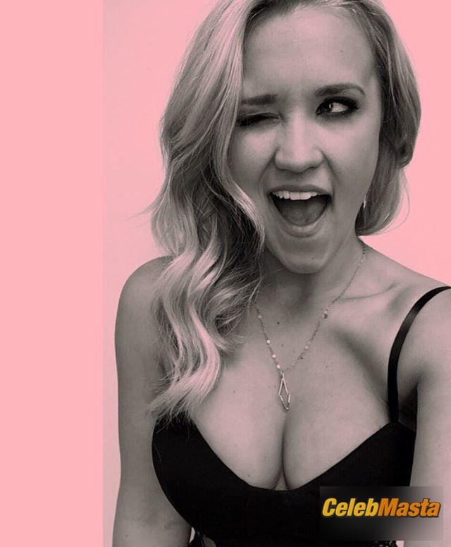 Emily Osment Gallery: Cleavage Photos photo 1