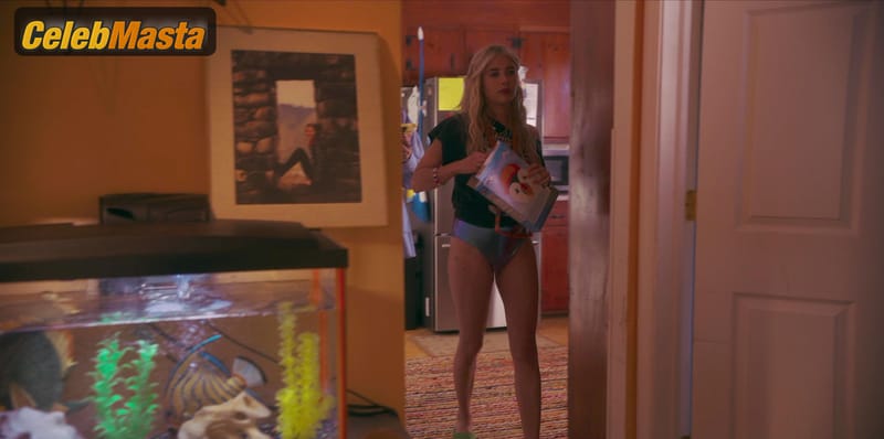 Photo Gallery: Emma Roberts in Space Cadet photo 3