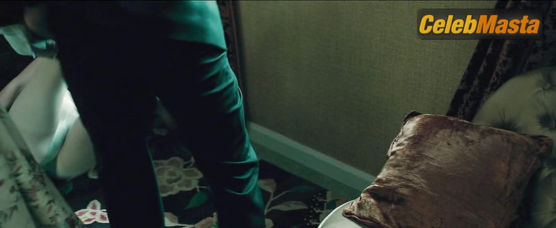 Emily Browning Photo Gallery from Legend photo 2