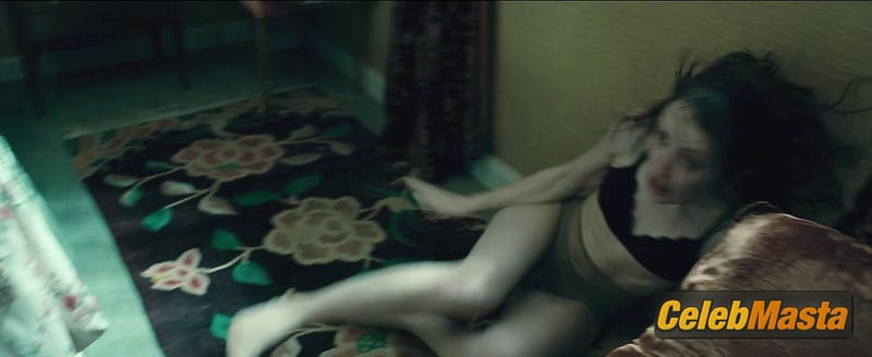 Emily Browning Photo Gallery from Legend photo 3