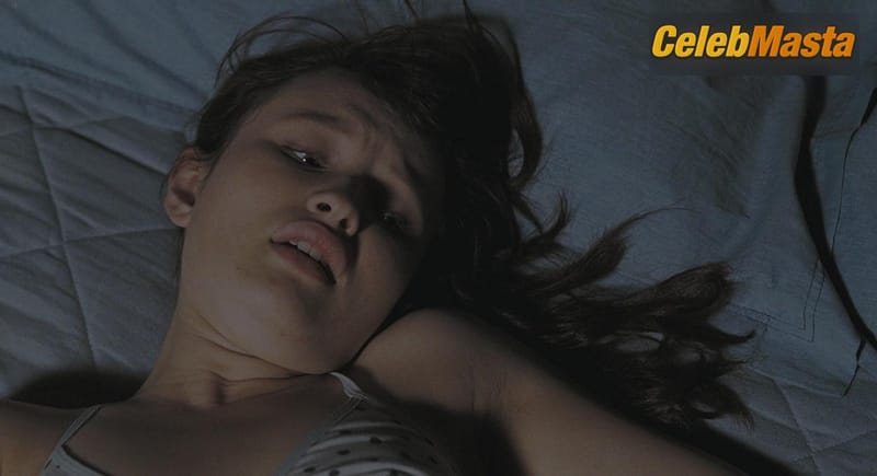 Emily Browning Photo Gallery from The Uninvited photo 4