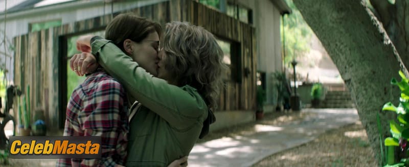 Emily Bett Rickards Photo Gallery from Funny Story photo 2