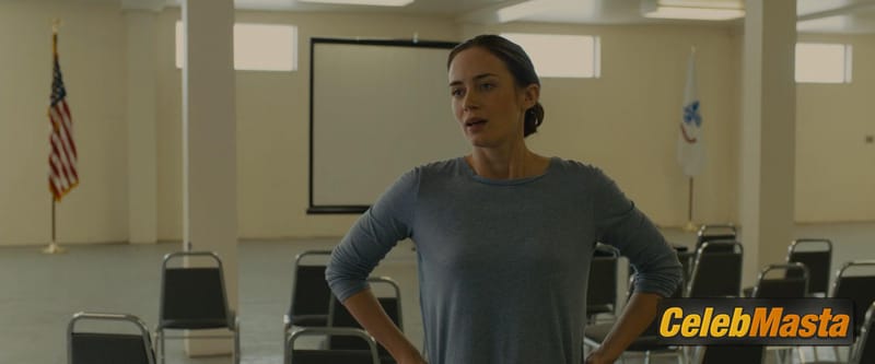 Emily Blunt Scene Photos Gallery from Sicario photo 3