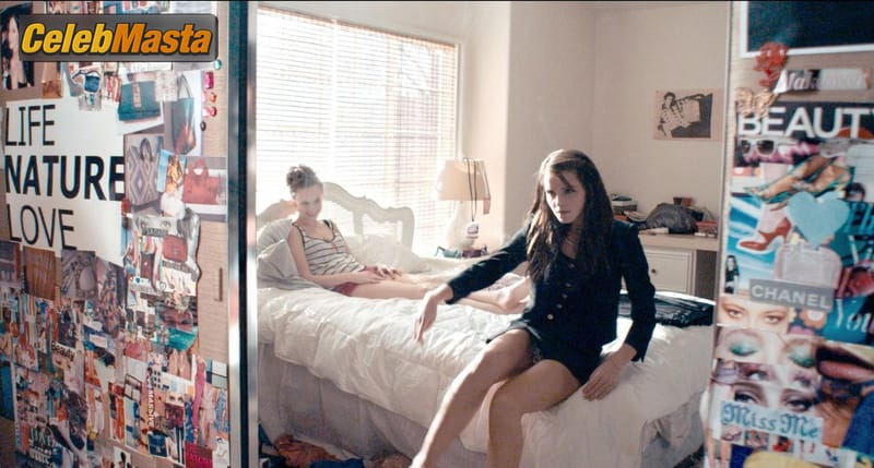 Emma Watson Photo Set from The Bling Ring photo 2