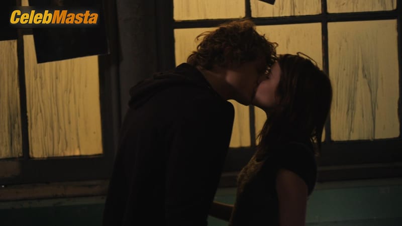 Emma Roberts Photos from Adult World photo 4