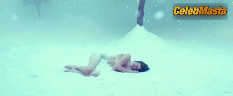 Eva Green Photo Gallery from White Bird In A Blizzard photo 3