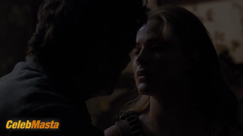 Photo Gallery: Evan Rachel Wood in Westworld photo 1