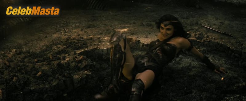 Gal Gadot Photo Collection from Batman V Superman Dawn Of Justice photo 1