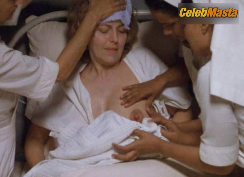 Photo Gallery: Greta Scacchi in Cotton Mary photo 1