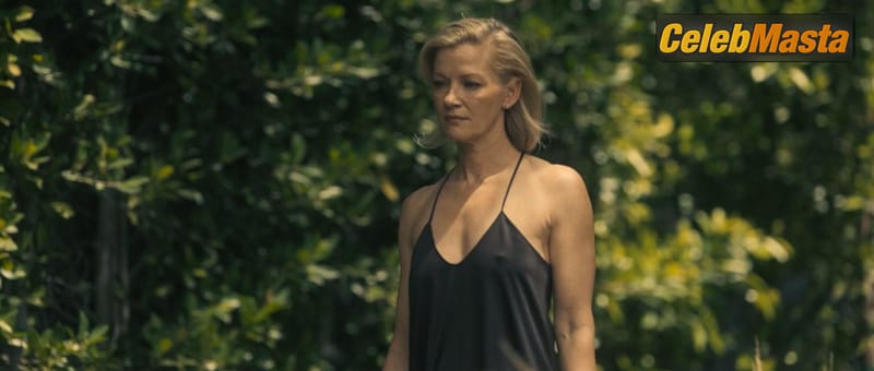 Gretchen Mol Scene Photos Gallery from American Gigolo photo 2