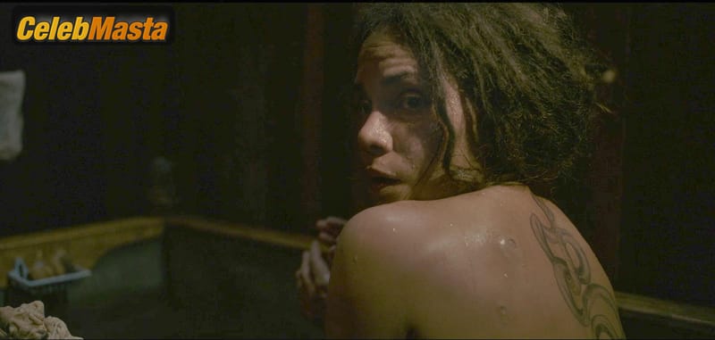 Halle Berry Photo Collection from Never Let Go photo 2