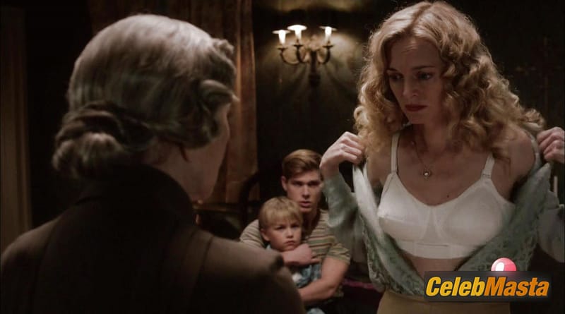 Heather Graham Scene Photos Gallery from Flowers In The Attic photo 2