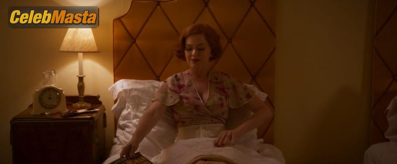 Isla Fisher Photos from Blithe Spirit photo 4