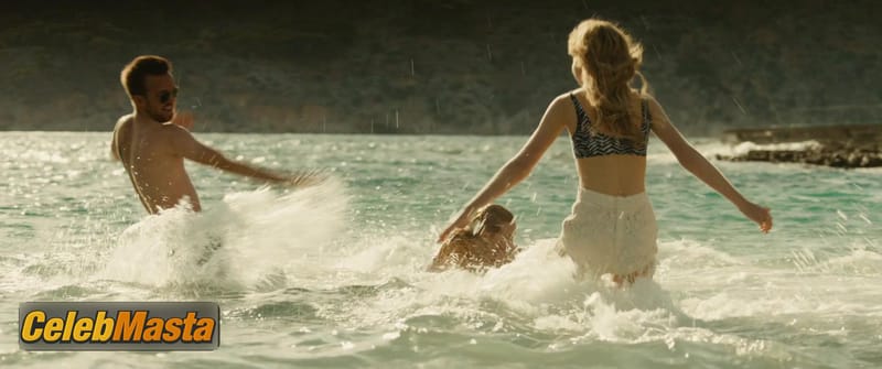 Photo Gallery: Imogen Poots in A Long Way Down photo 3