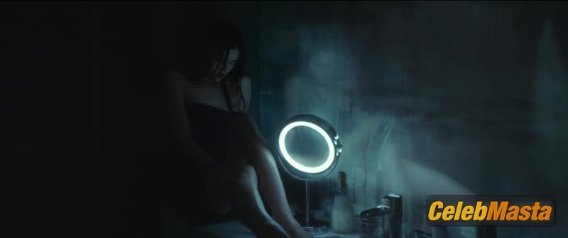 India Eisley Photo Set from Look Away photo 1