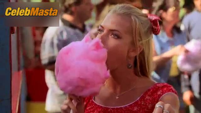 Photo Gallery: Jaime Pressly in Joe Dirt photo 2