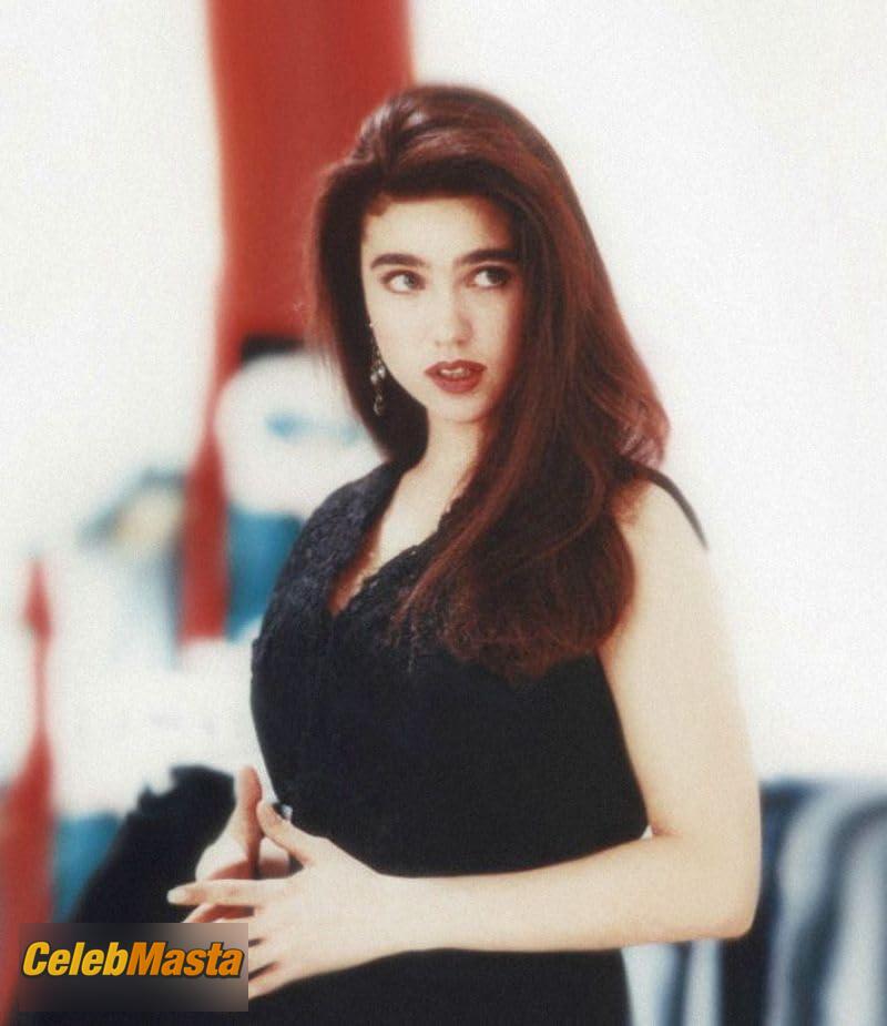 Photo Gallery: Jennifer Connelly in Career Opportunities photo 4