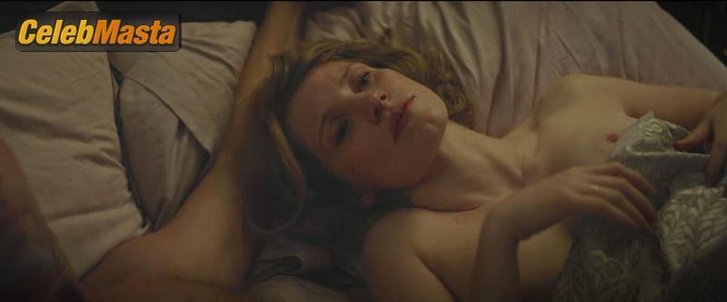 Jessica Chastain Photo Set from The Zookeeper’s Wife photo 2