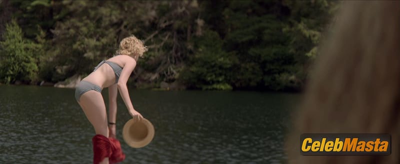 Julia Garner Photo Collection from One Percent More Humid photo 4